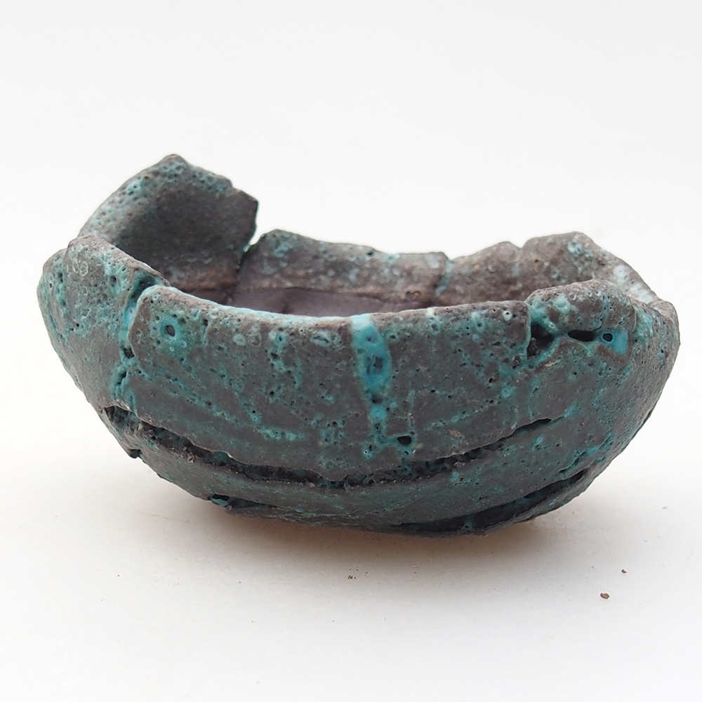 Ceramic Shell 9 x 9 x 5 cm , colour blue