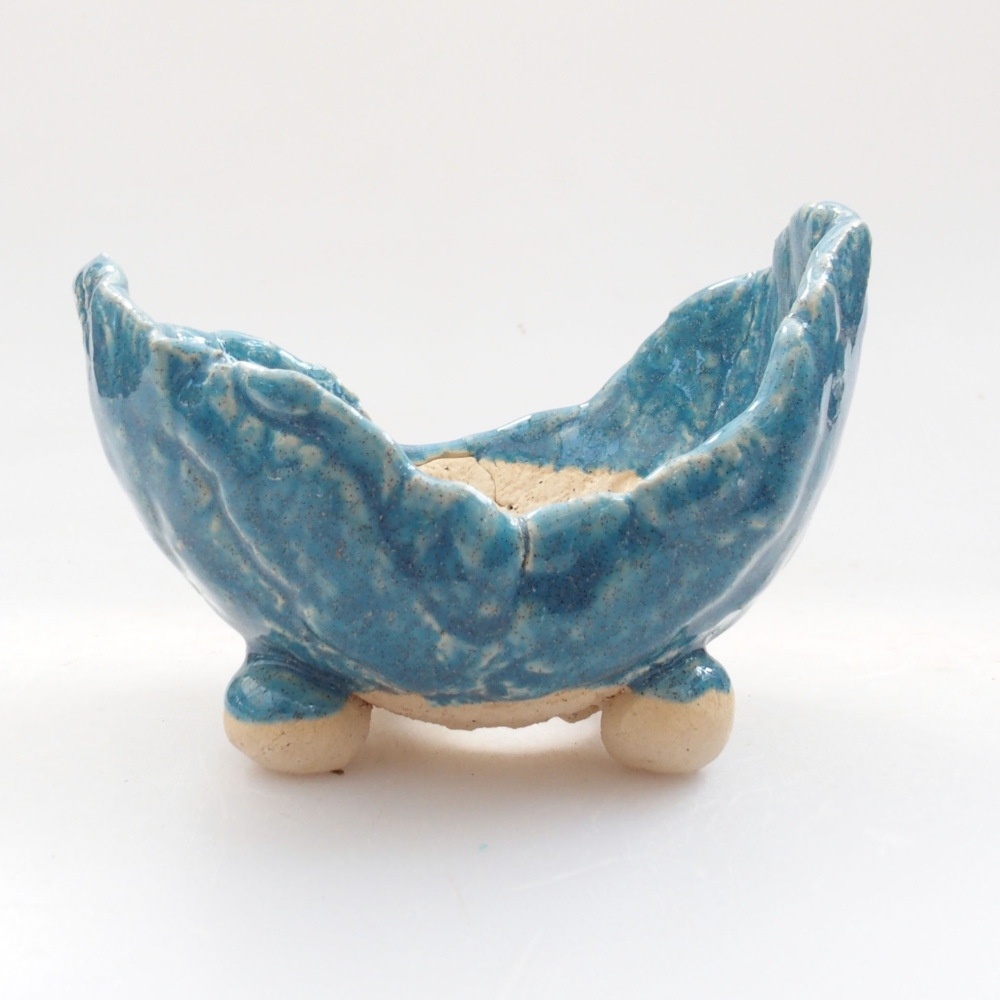 Ceramic shell 8 x 7 x 5,5 cm, color blue