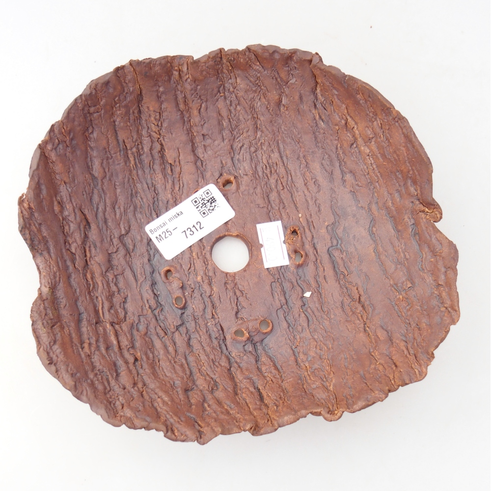 Ceramic shell 19 x 18 x 5,5 cm , colour brown