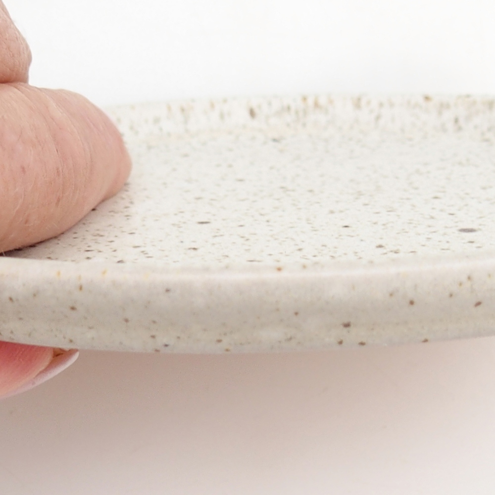 Ceramic saucer H30 - 12,5 x 10,5 x 1 cm - beige