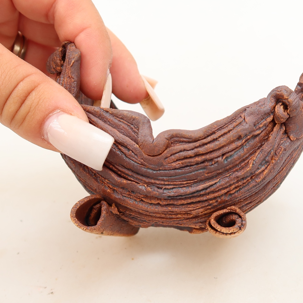 Ceramic Shell  10 x 7.5 x 7 cm, brown
