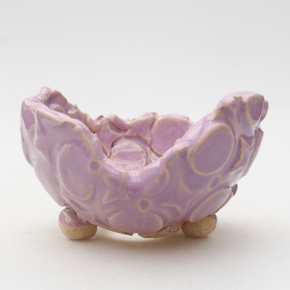 Ceramic shell 9 x 8,5 x 6 cm , colour purple