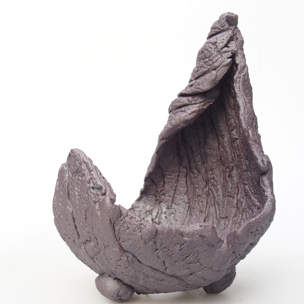 Ceramic Shell 8 x 8 x 12 cm , metallic colour