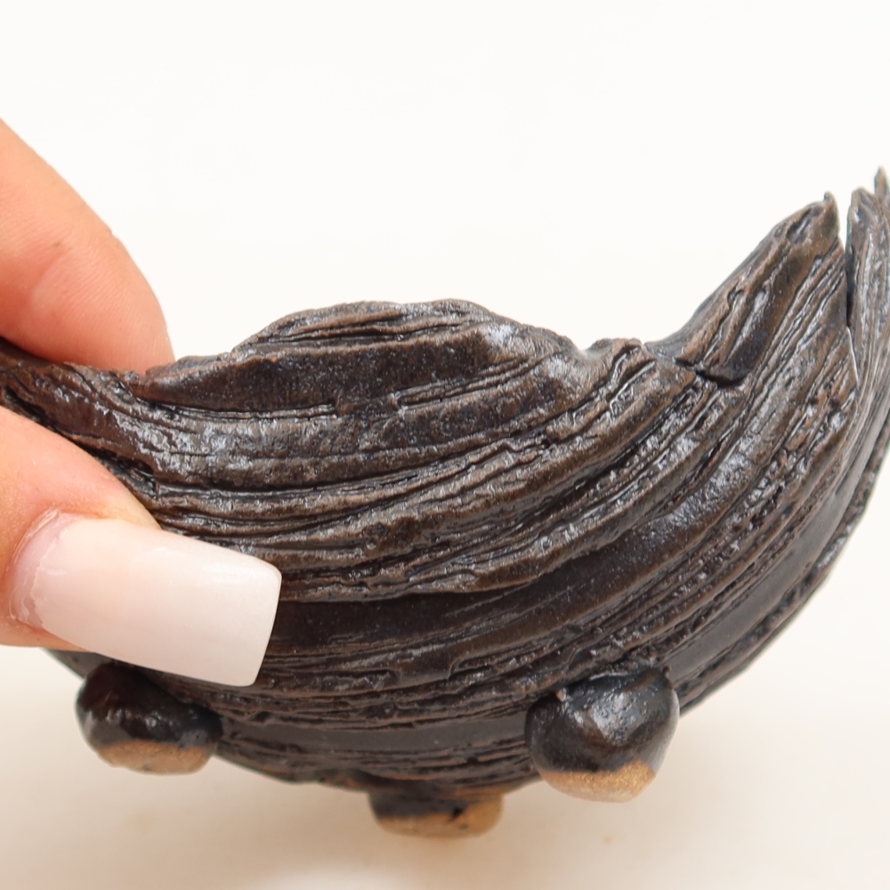 Ceramic Shell  10.5 x 8.5 x 6.5 cm, black-green