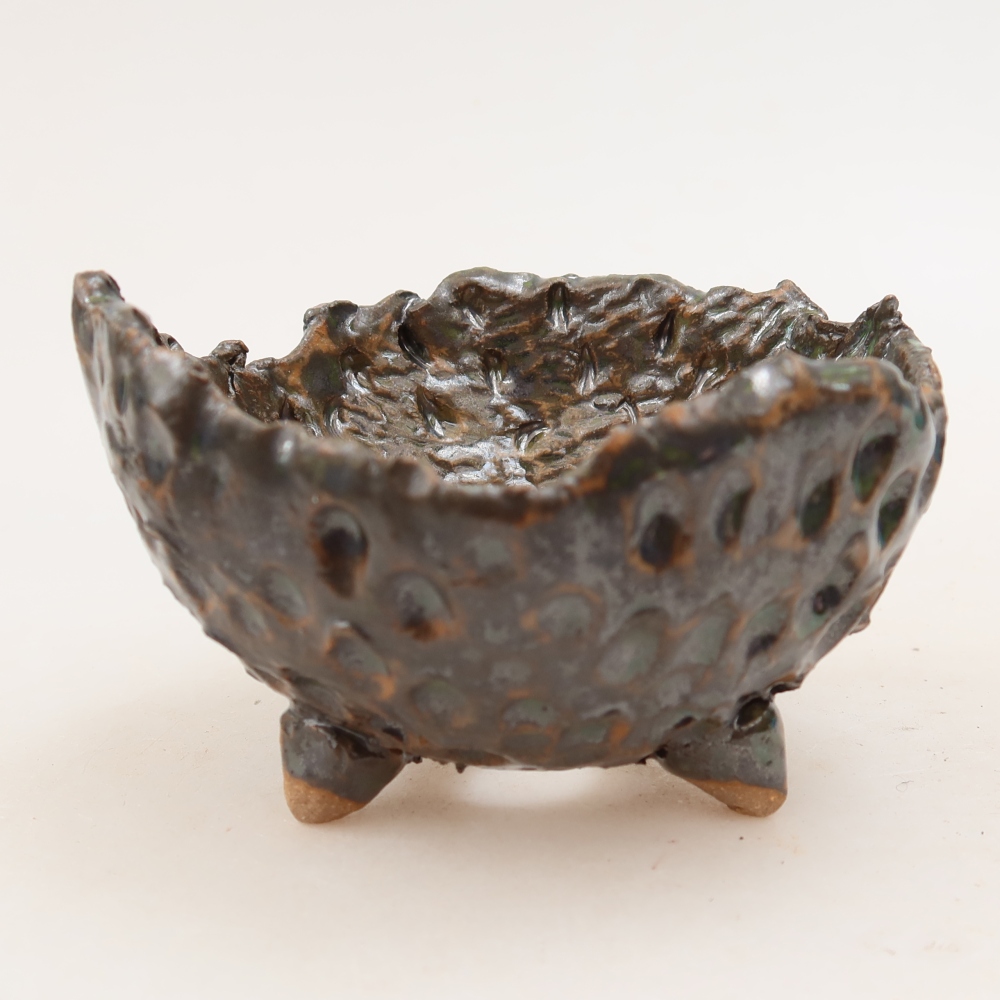 Ceramic Shell  10 x 9.5 x 6 cm, brown-green