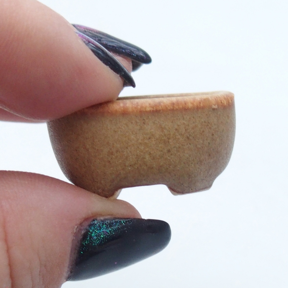 Mini bonsai bowl 2,5 x 2 x 1,5 cm, brown