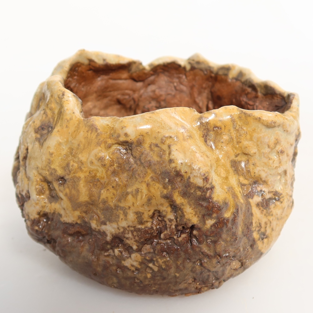 Ceramic Shell, 7.5 x 7 x 6 cm, brown