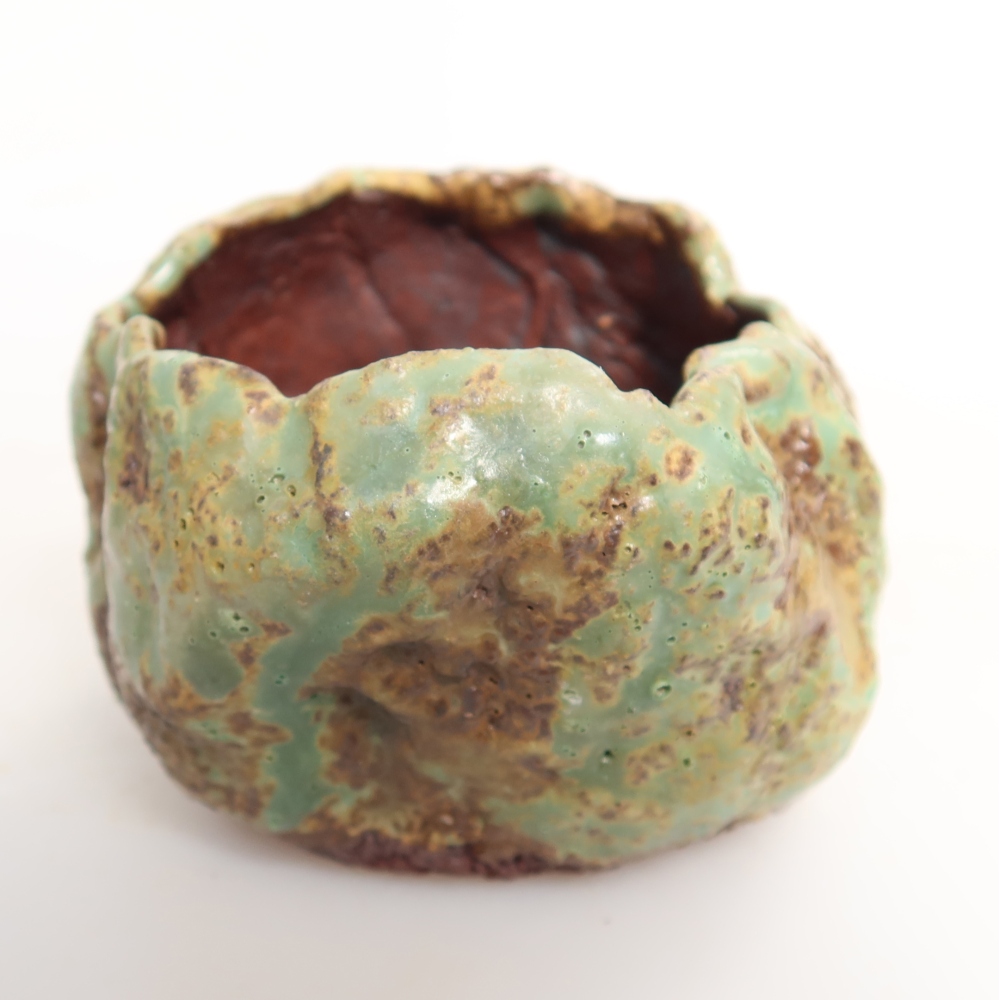 Ceramic Shell, 7 x 7 x 6 cm, green