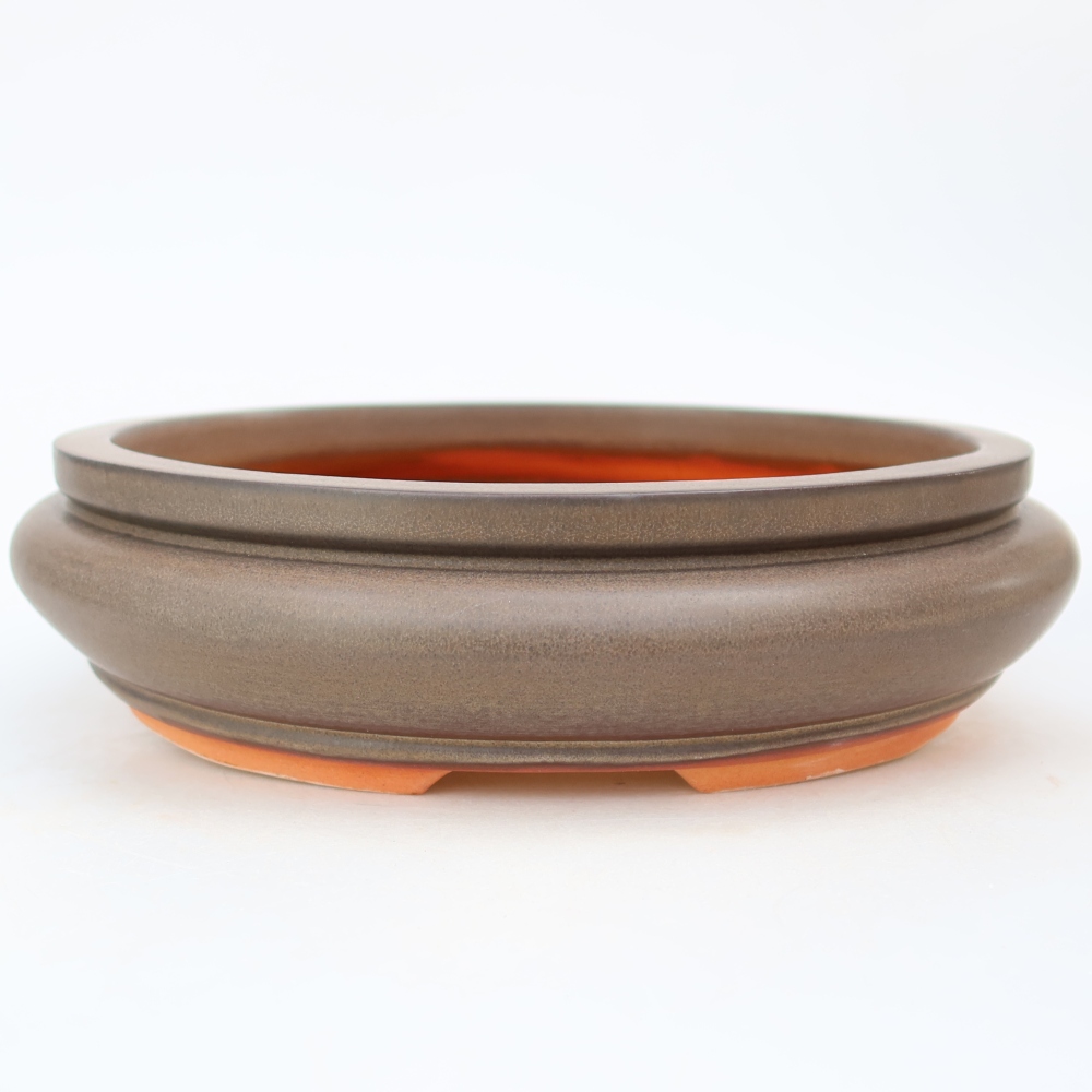 Ceramic Bowl  23 x 23 x 7 cm, brown
