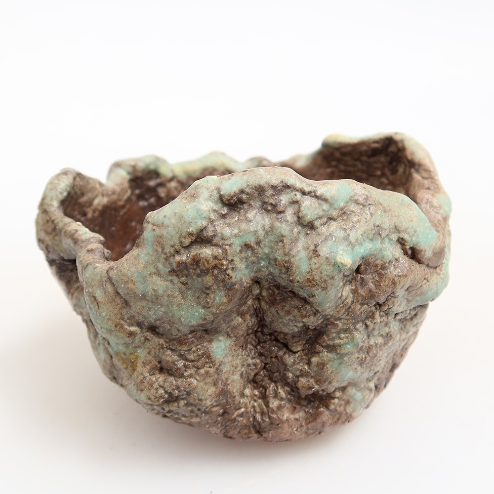 Ceramic Shell, 7 x 6 x 6 cm, green
