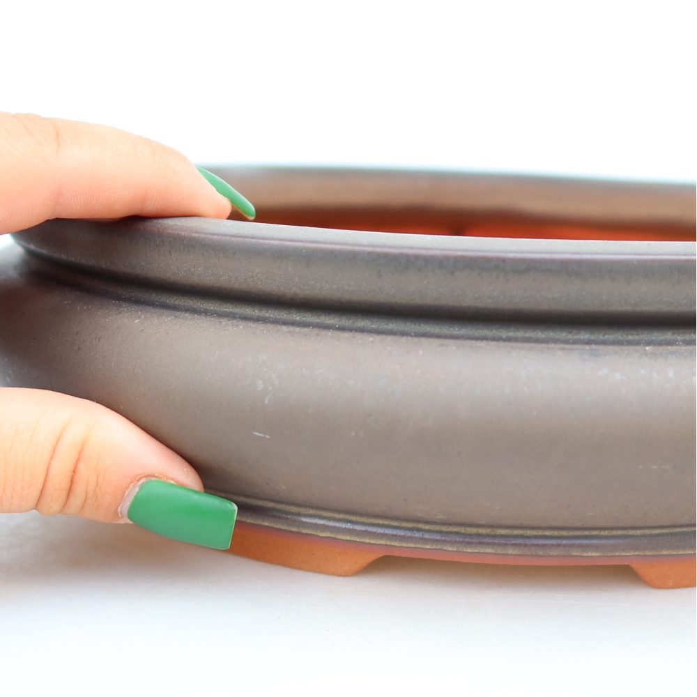 Ceramic Bowl  23 x 23 x 7 cm, brown