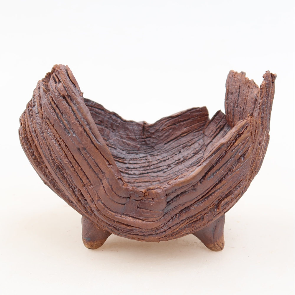 Ceramic Shell  10.5 x 8.5 x 7.5 cm, brown