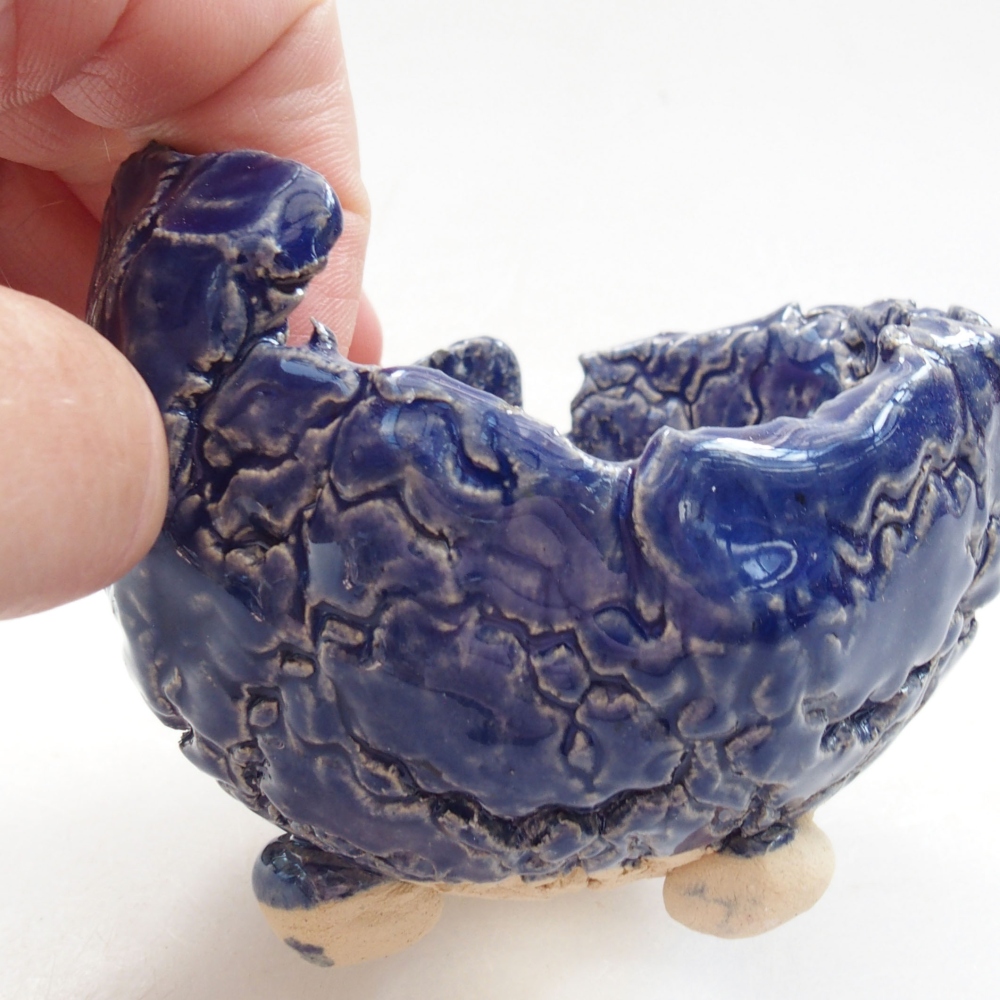 Ceramic shell 7 x 7 x 7 cm, color blue