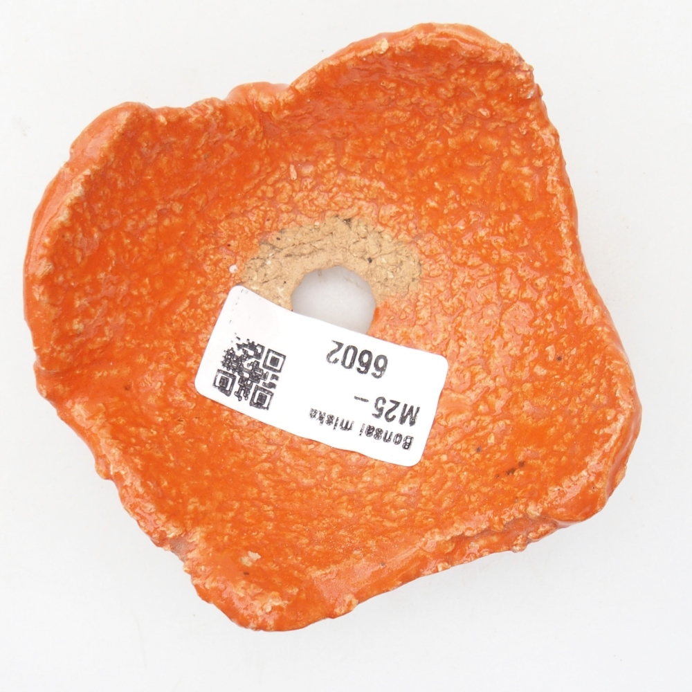Ceramic shell 9 x 8,5 x 4 cm , colour orange