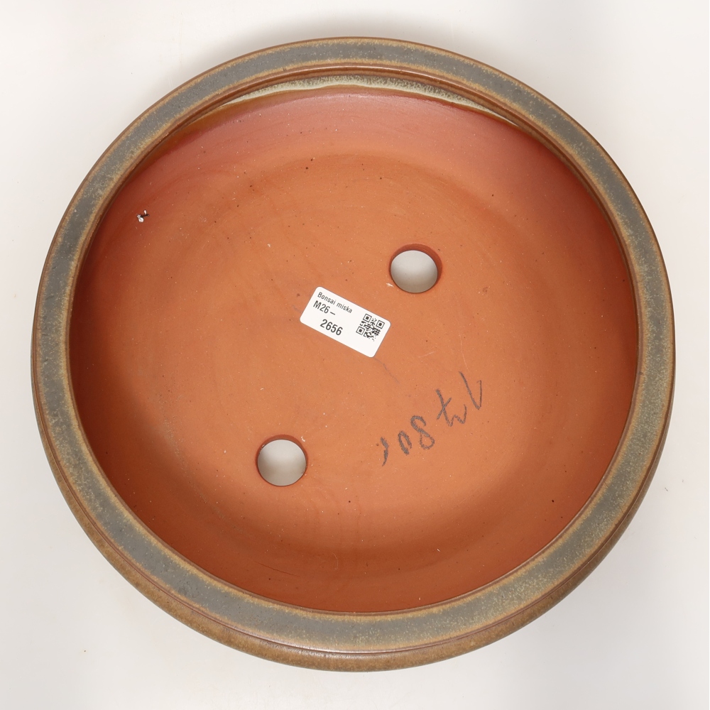 Ceramic Shell  27 x 27 x 7.5 cm, brown