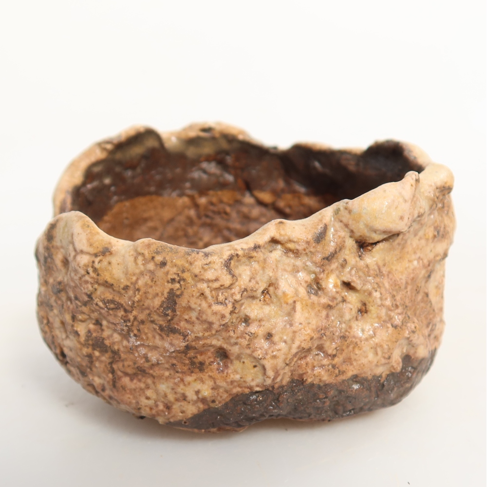 Ceramic Shell, 7.5 x 6.5 x 5 cm, brown