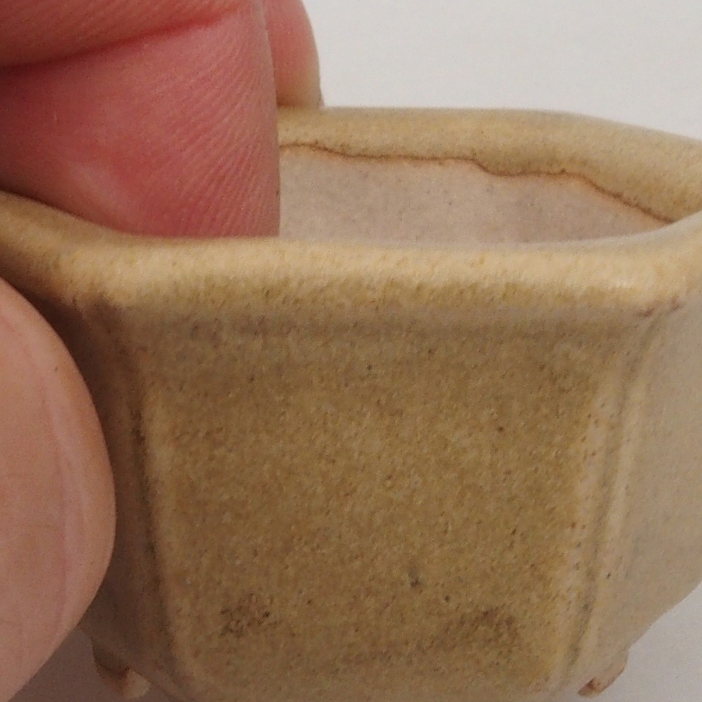Mini bonsai bowl 5 x 4,5 x 3 cm, color brown