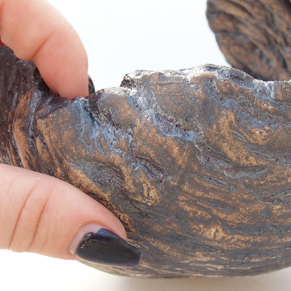 Ceramic Shell 13 x 12,5 x 12,5 cm , colour brown