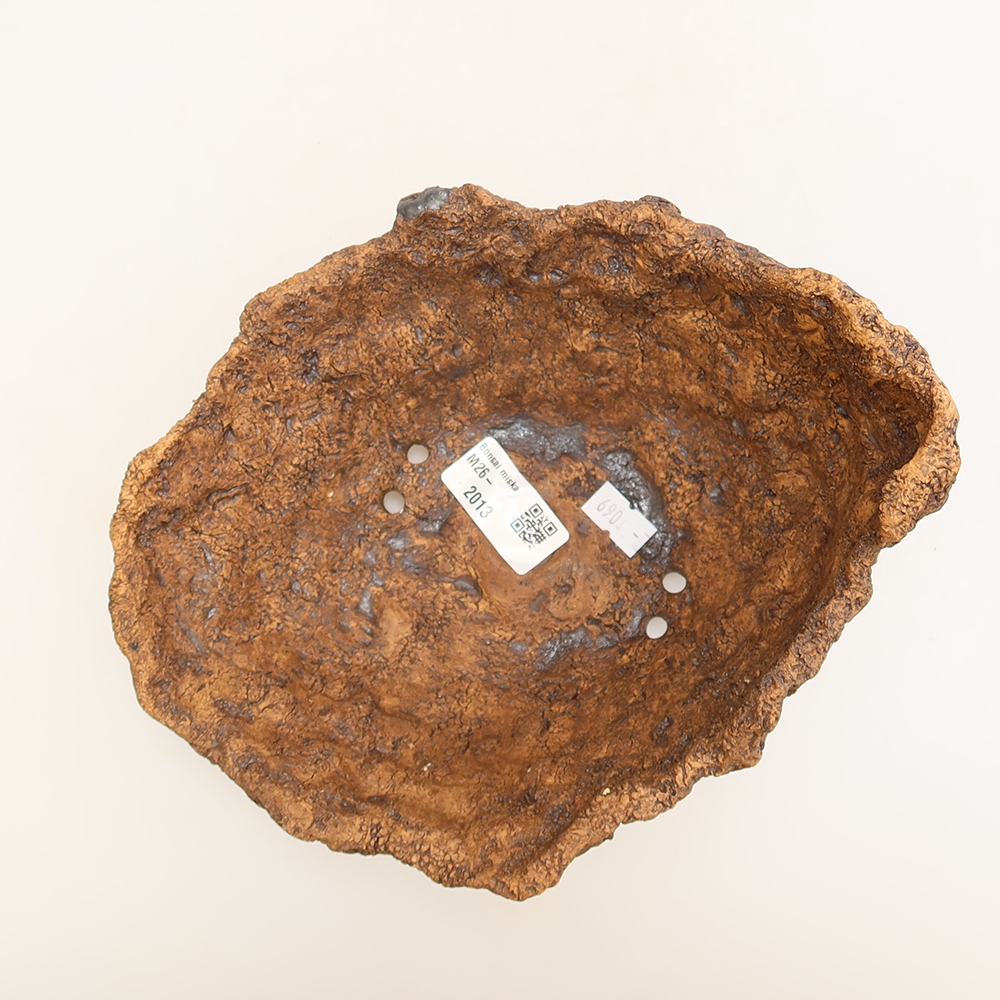 Ceramic Shell, 19 x 17 x 13 cm, brown