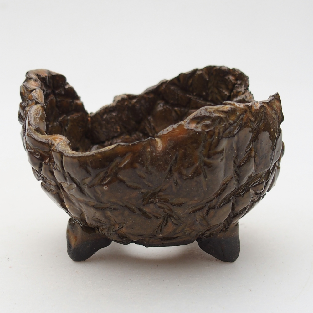 Ceramic Shell 8,5 x 8,5 x 6 cm , colour brown