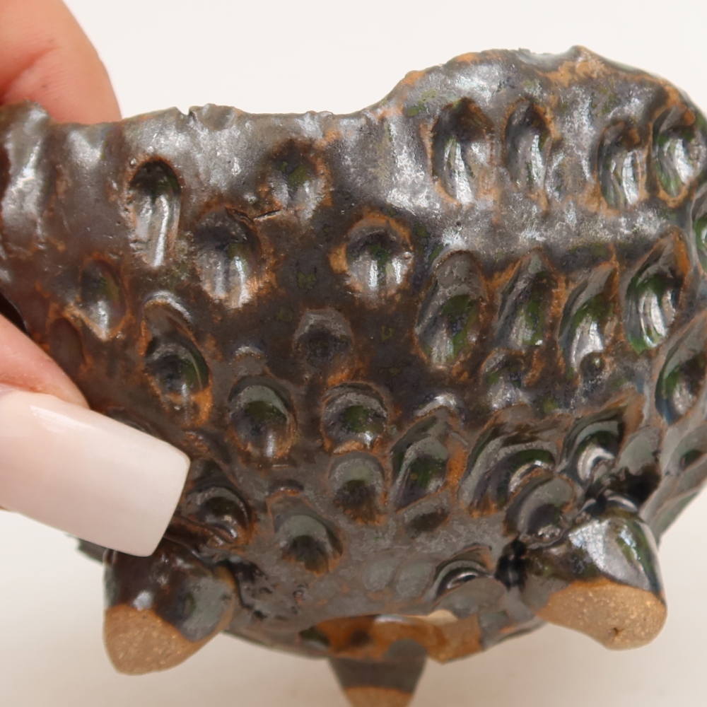 Ceramic Shell  10 x 9.5 x 6 cm, brown-green