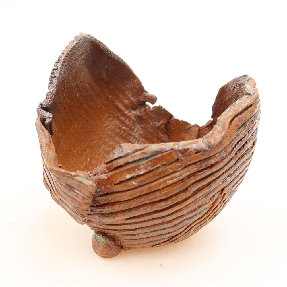 Ceramic Shell  11 x 9 x 10.5 cm, brown