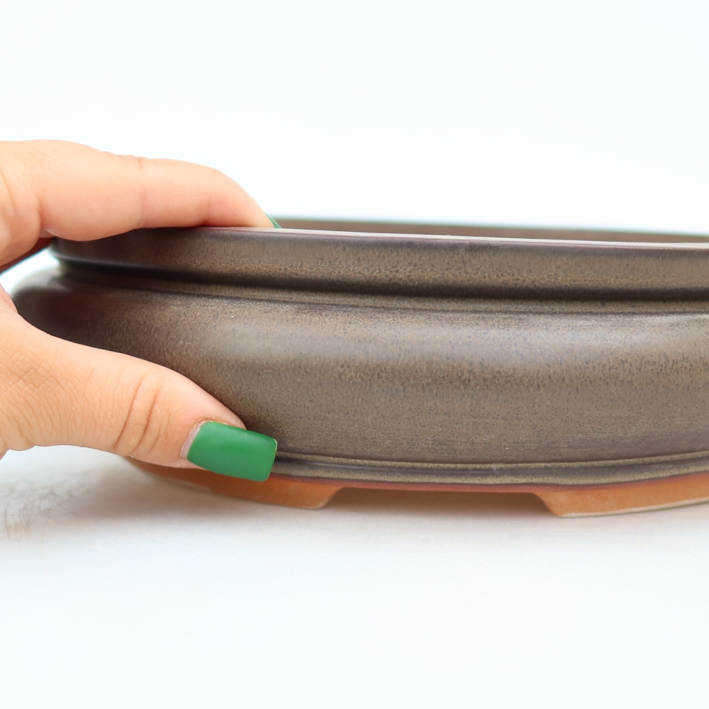 Ceramic Bowl  23 x 23 x 7 cm, brown