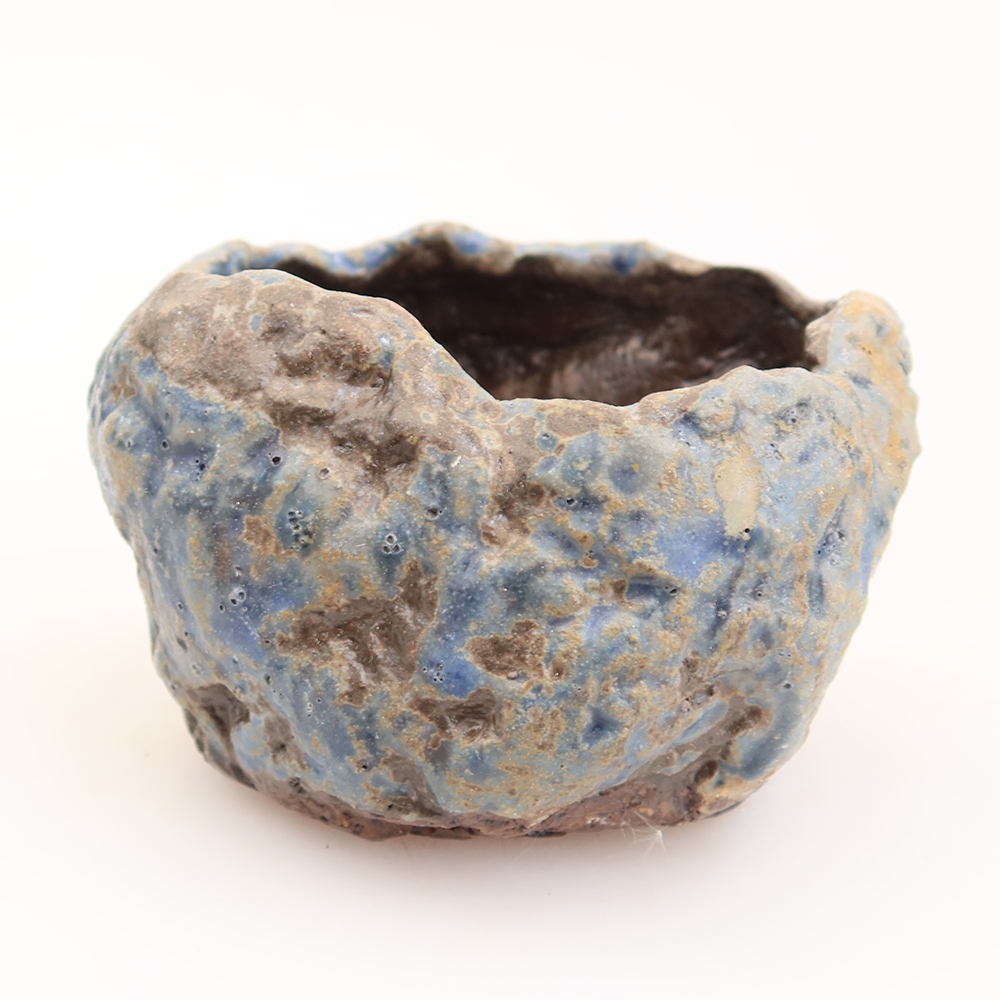 Ceramic Eggshell  6 x 5 x 5 cm, blue