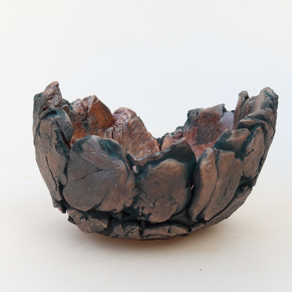 Ceramic Shell  11 x 11 x 7 cm, green