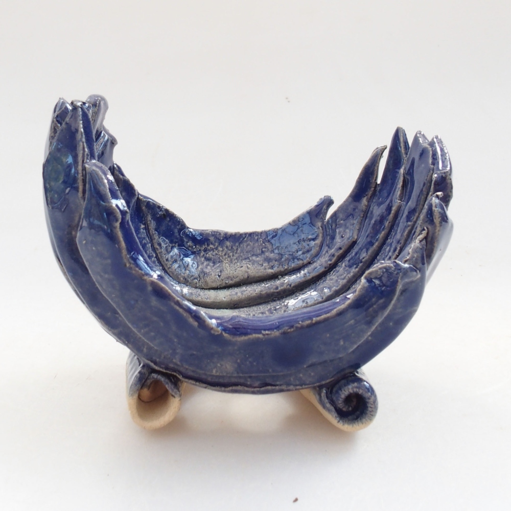 Ceramic shell 8 x 6 x 7 cm, color blue