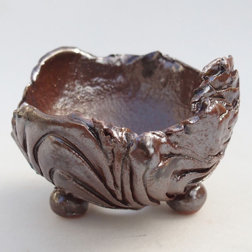 Ceramic Shell 10 x 9 x 7 cm , colour brown