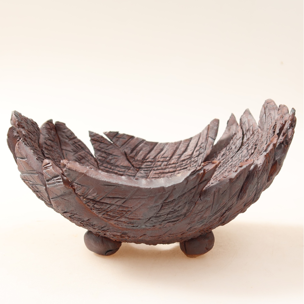 Ceramic Shell  15.5 x 12 x 9 cm, brown