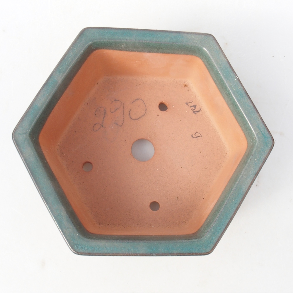 Bowl 17 x 15 x 6 cm green