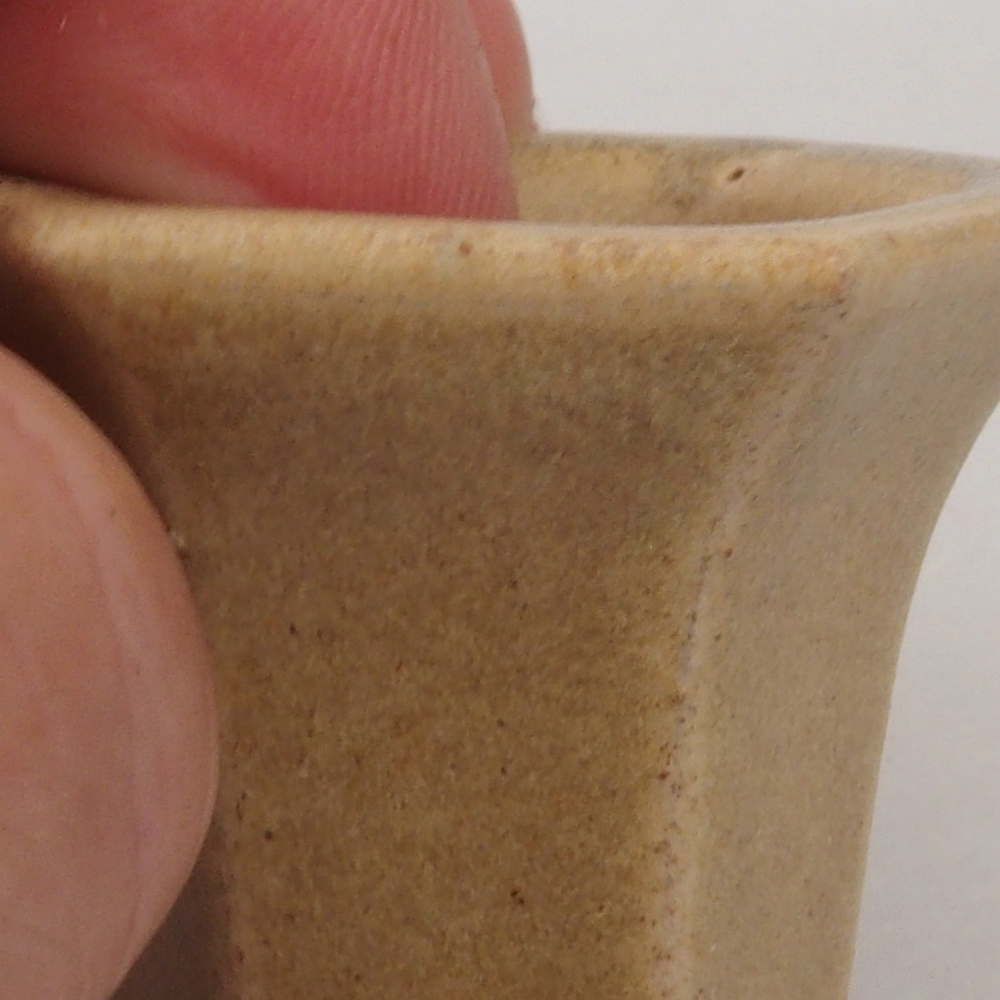 Mini bonsai bowl 4 x 3,5 x 3 cm, color brown