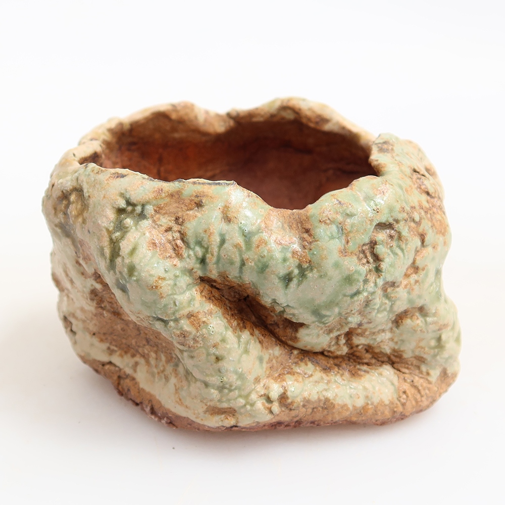 Ceramic Shell, 6 x 6 x 5 cm, green