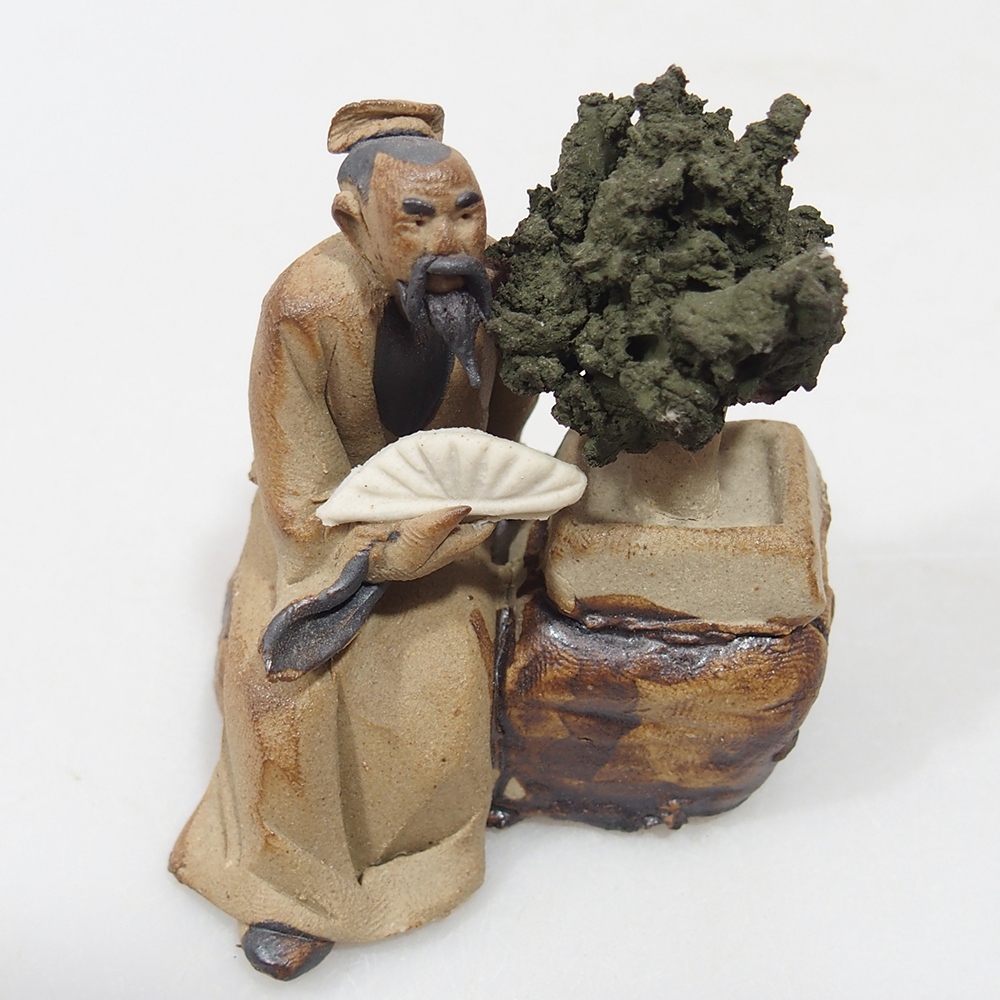 Ceramic figurine - Bonsaiista