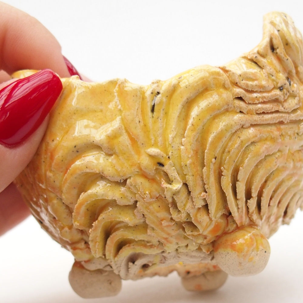 Ceramic shell 8 x 8 x 6 cm , yellow