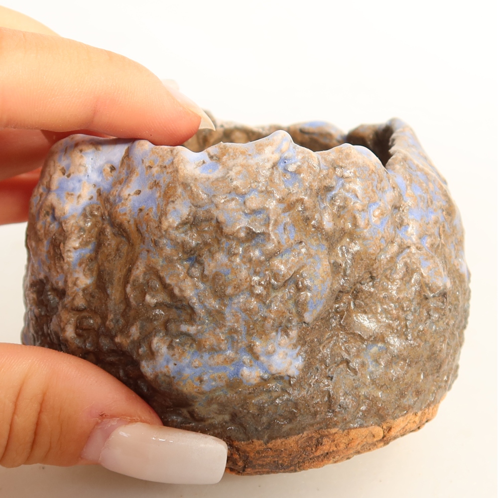 Ceramic Shell, 7.5 x 7 x 6 cm, blue-brown