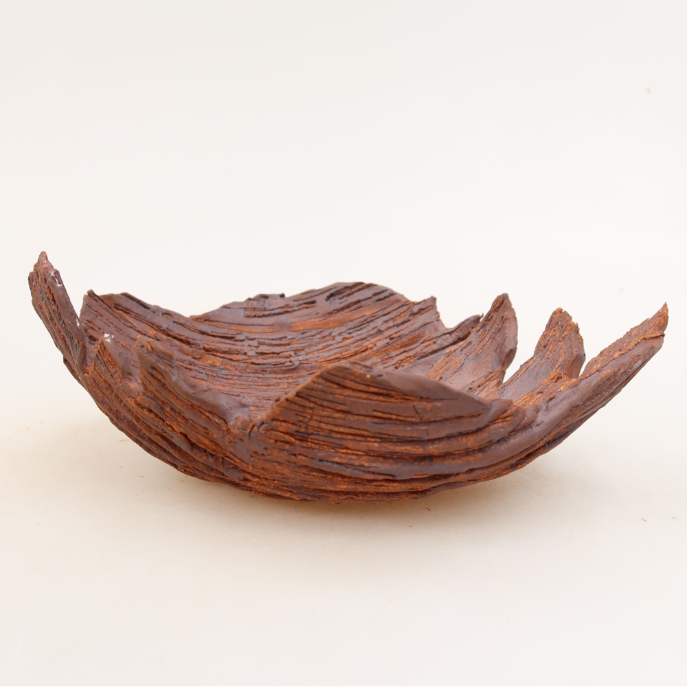 Ceramic Shell  19 x 14 x 7 cm, brown