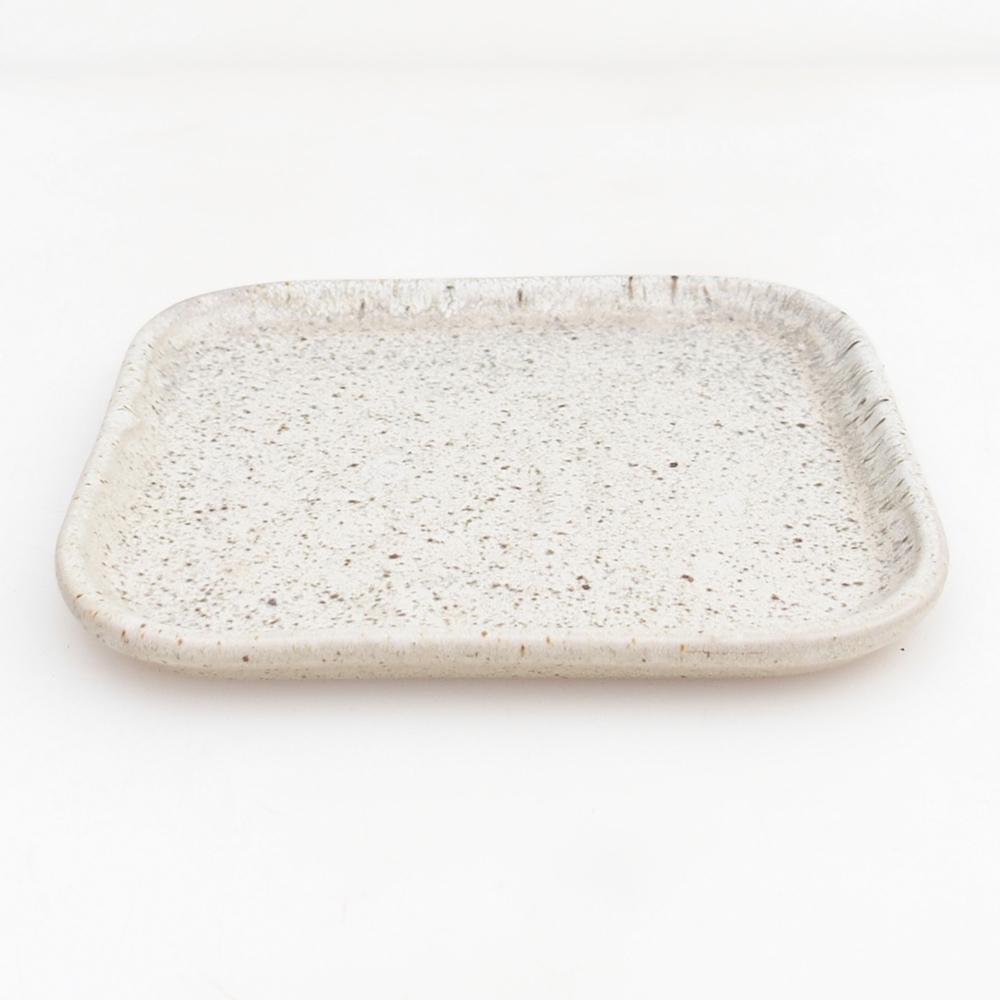 Ceramic saucer H38 - 12,5 x 10,5 x 1 cm - beige