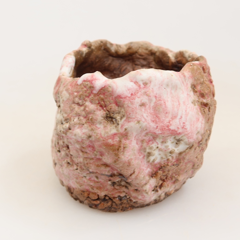 Ceramic Eggshell, 4.5 x 4.5 x 5 cm, pink