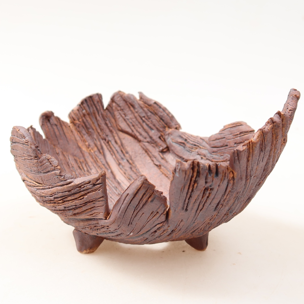 Ceramic Shell  14.5 x 11.5 x 7.5 cm, brown