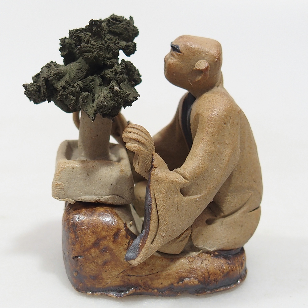 Ceramic figurine - Bonsaiista