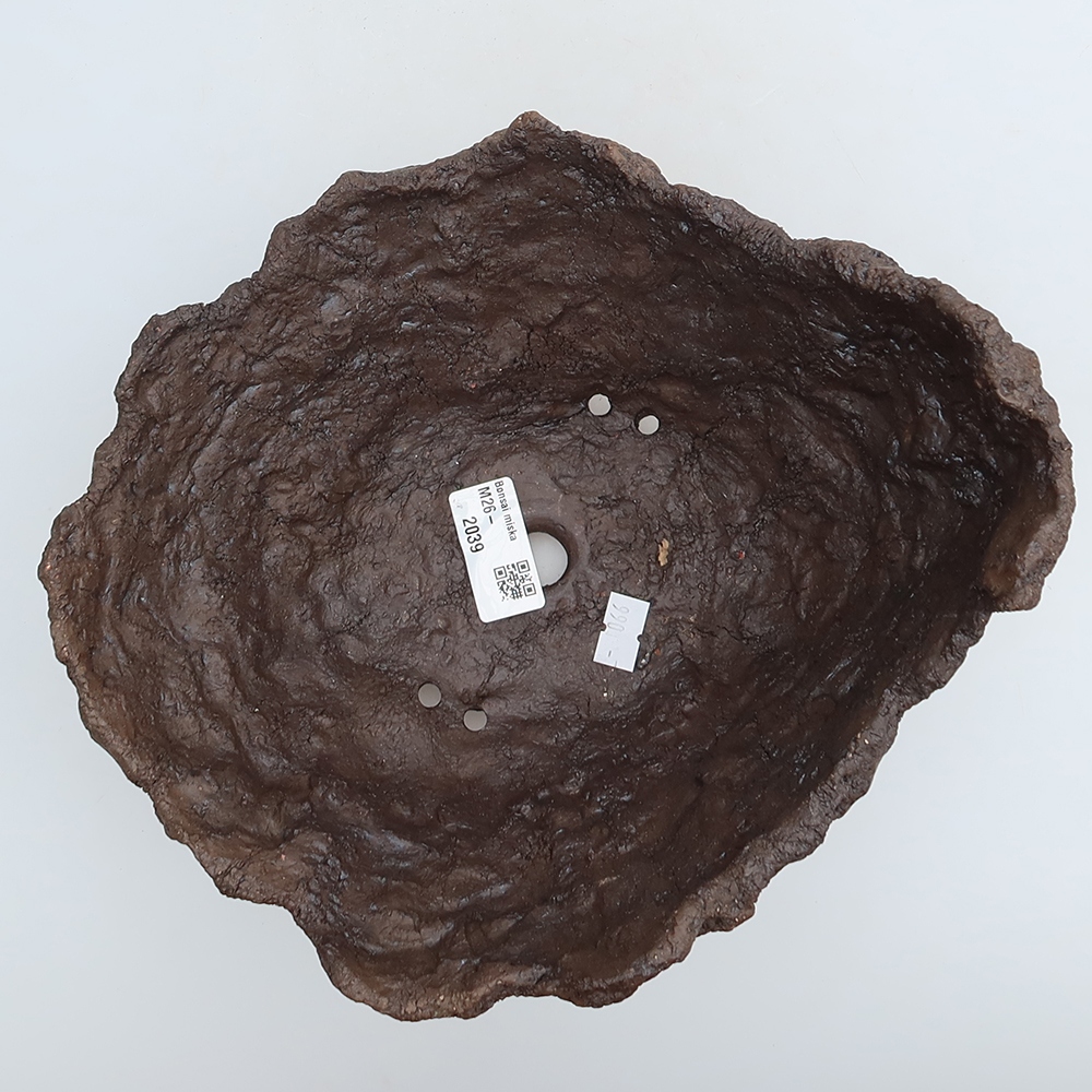 Ceramic Shell, 23 x 20.5 x 16 cm, brown