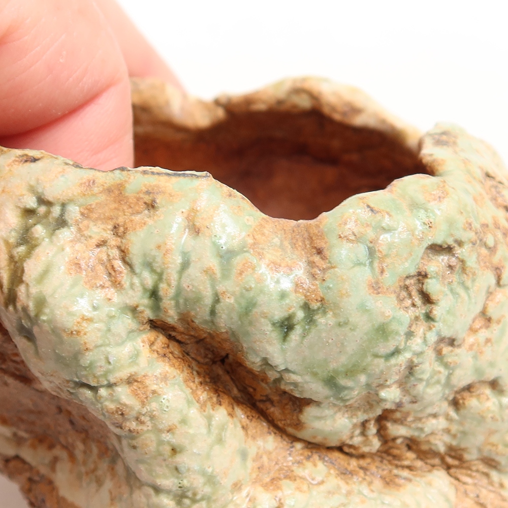 Ceramic Shell, 6 x 6 x 5 cm, green