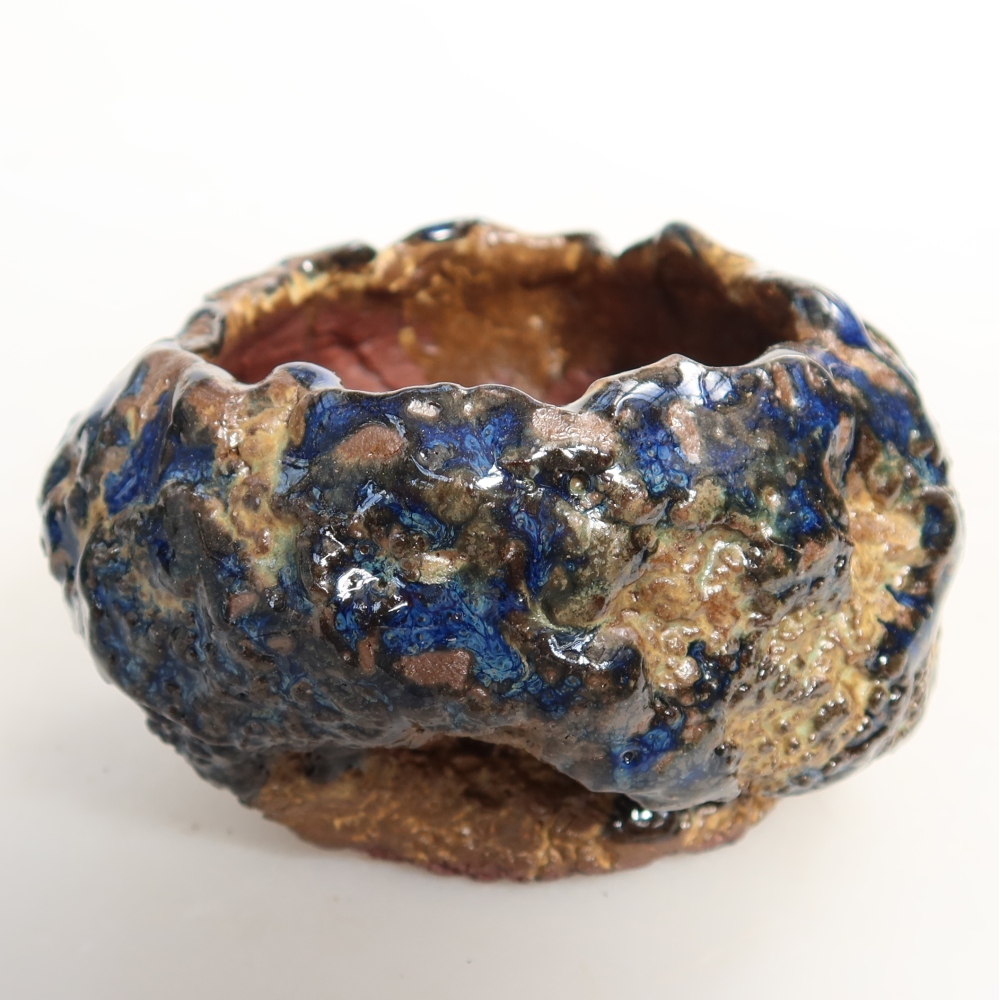 Ceramic Shell, 7.5 x 7 x 5.5 cm, blue-brown