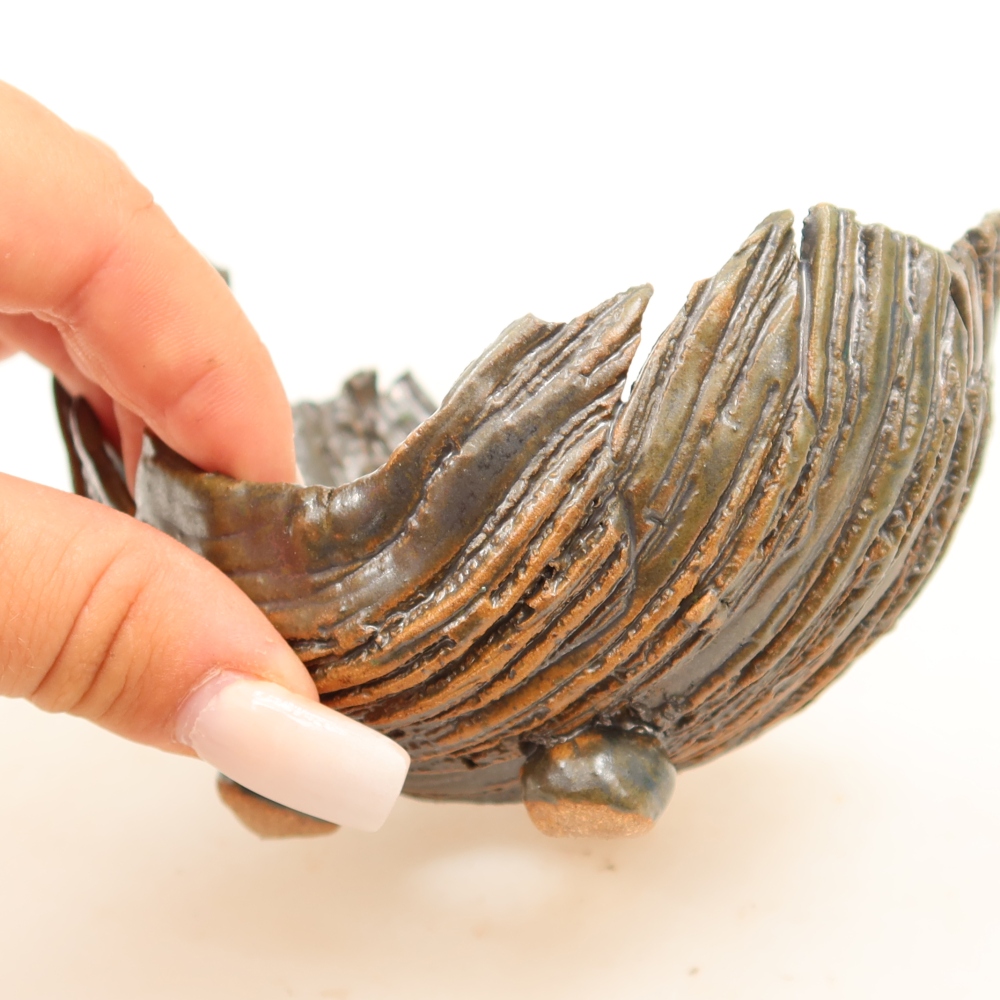 Ceramic Shell  11.5 x 8 x 8 cm, brownish-green