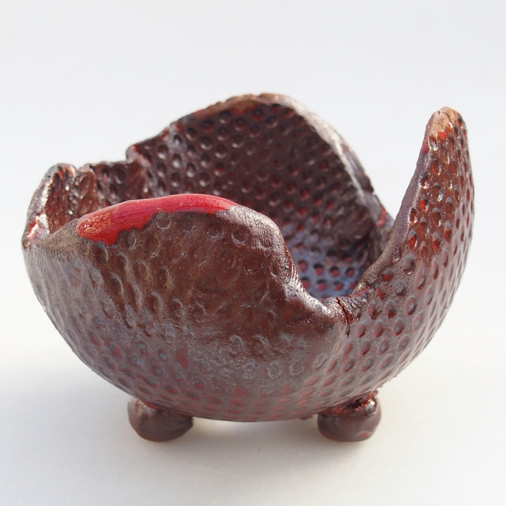 Ceramic Shell 9,5 x 9 x 7,5 cm , colour brown
