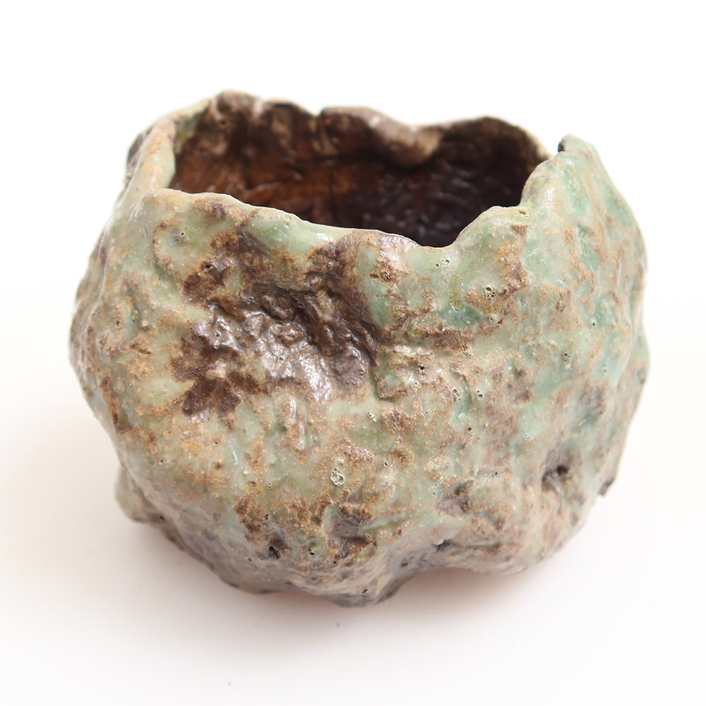 Ceramic Shell  6 x 5.5 x 6 cm, green