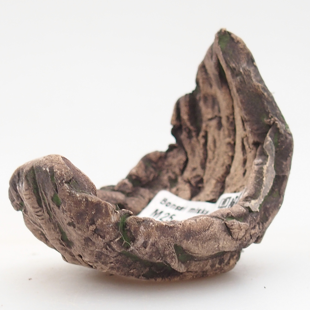 Ceramic Shell 6,5 x 5,5 x 6 cm , colour green
